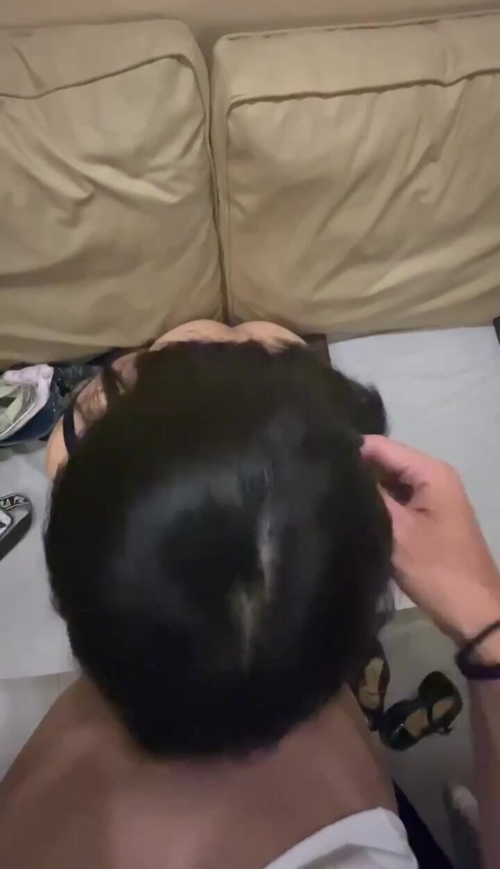 專操極品嫩妹大神『dogking』約炮合法嫩妹，奶油肌膚純欲系美少女，清純靚麗的外表下有一顆淫盪的心 [上] (2)