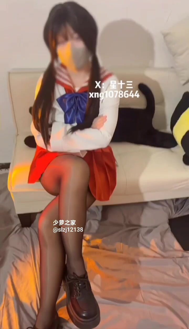 和爸爸的淫靡日常「星十三」付費資源 高中學生JK黑絲福利姬，雙馬尾口交啪啪，後入粉嫩小穴冒白漿